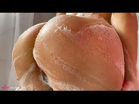 ❤️ Brunette Anapiga Pussy kwa Pussy kwa Vibrator hadi Orgasm kali katika Shower Video ya mkundu ❌❤
